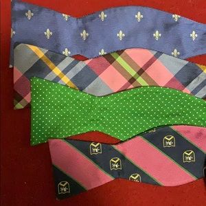 2 reversible self-tie Bow Ties